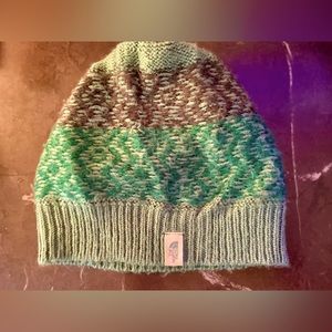The North Face green patterned beanie